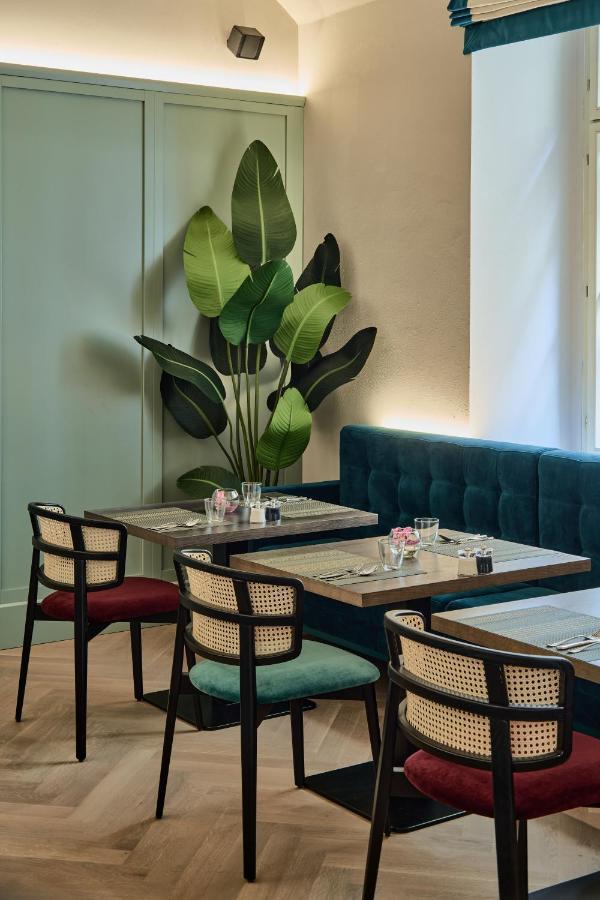 Falkensteiner Boutique Hotel Prága Kültér fotó Interior of the restaurant